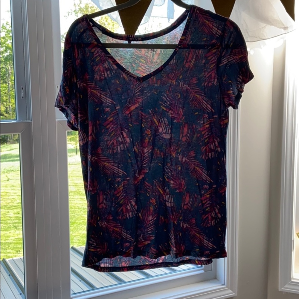v neck t shirt